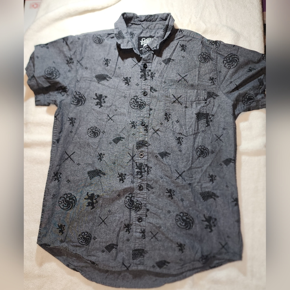 HBO game of thrones mens button down short sleeve Size medium